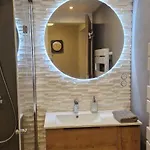 Appartement Chaleureux Avec Parking Gratuit *