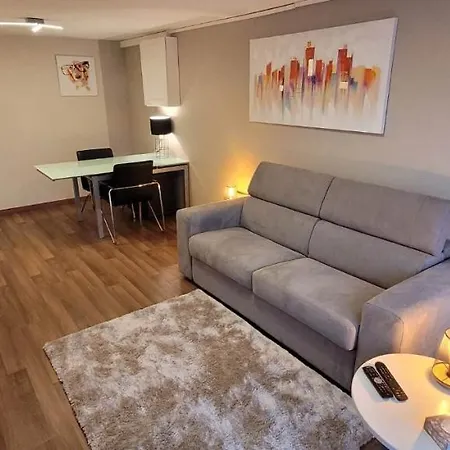 Chaleureux Avec Parking Et Recharge Ve Prives Apartment *